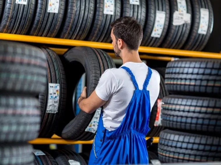 Şuhut Oto Lastikçi